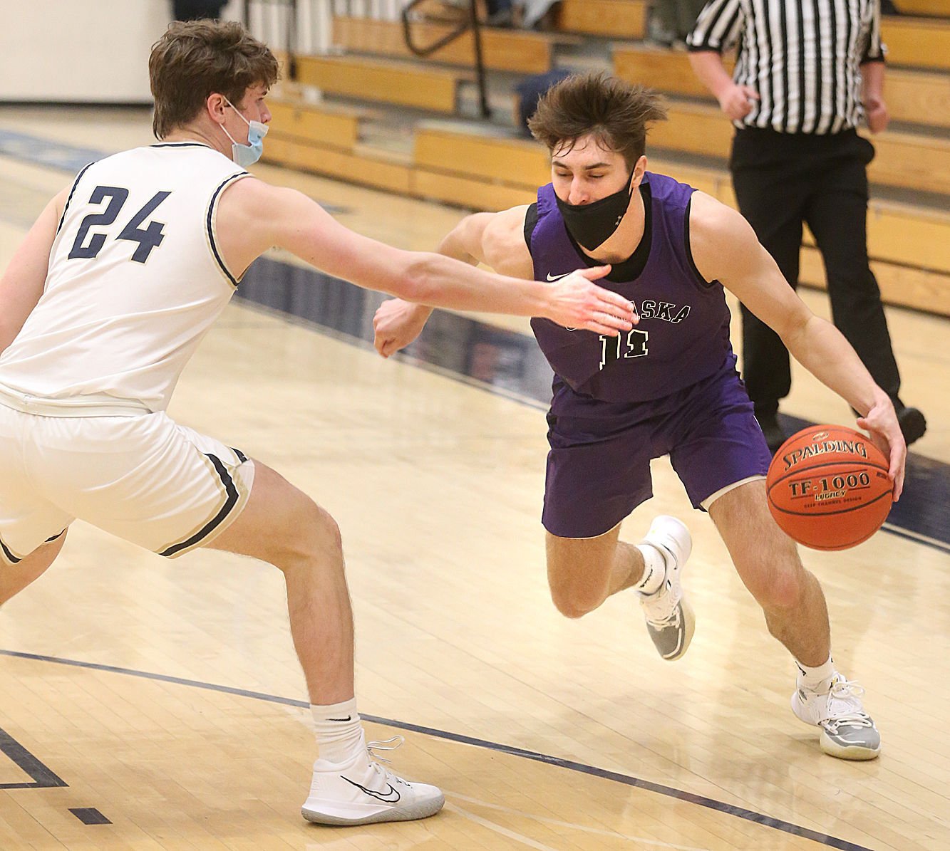 January 19: Onalaska vs Aquinas